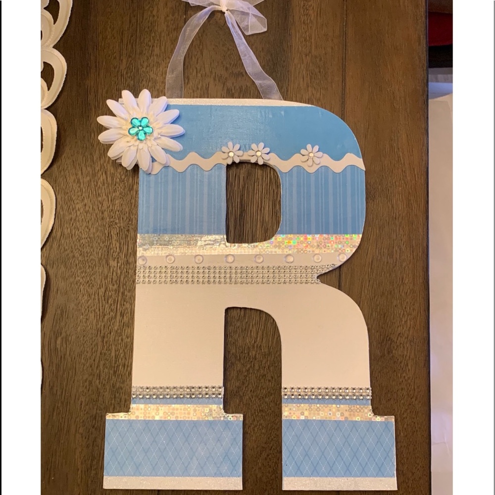 Blue and white R